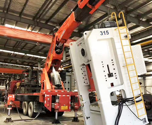 唐山古冶提升工作效率，选择优质折臂吊租赁服务