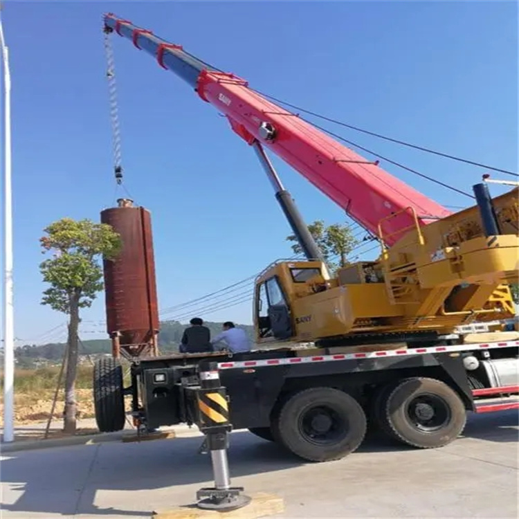 唐山古冶专业吊车租赁多少钱