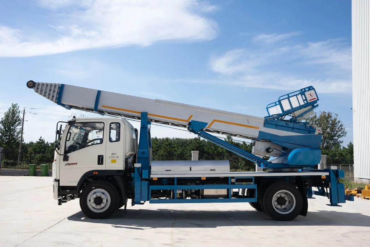 唐山古冶云梯上料车租赁费用