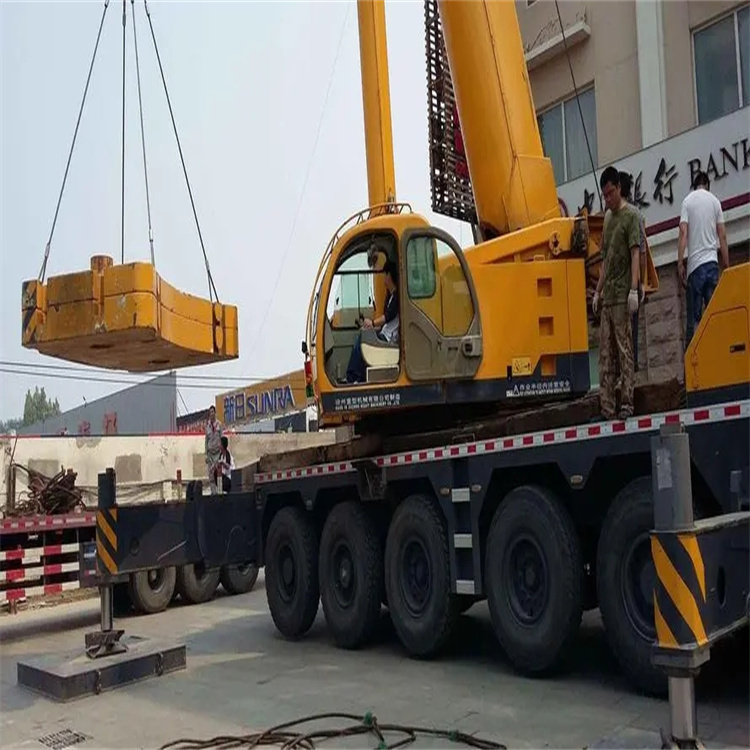 唐山古冶当地吊车出租|机器吊装|75吨|工厂搬迁服务